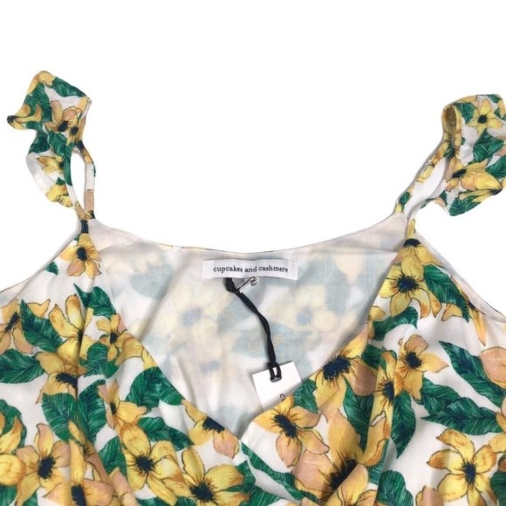 Cupcakes and Cashmere Ruffle Strap Floral Print Sleeveless Top NWT Size S - Picture 6 of 9